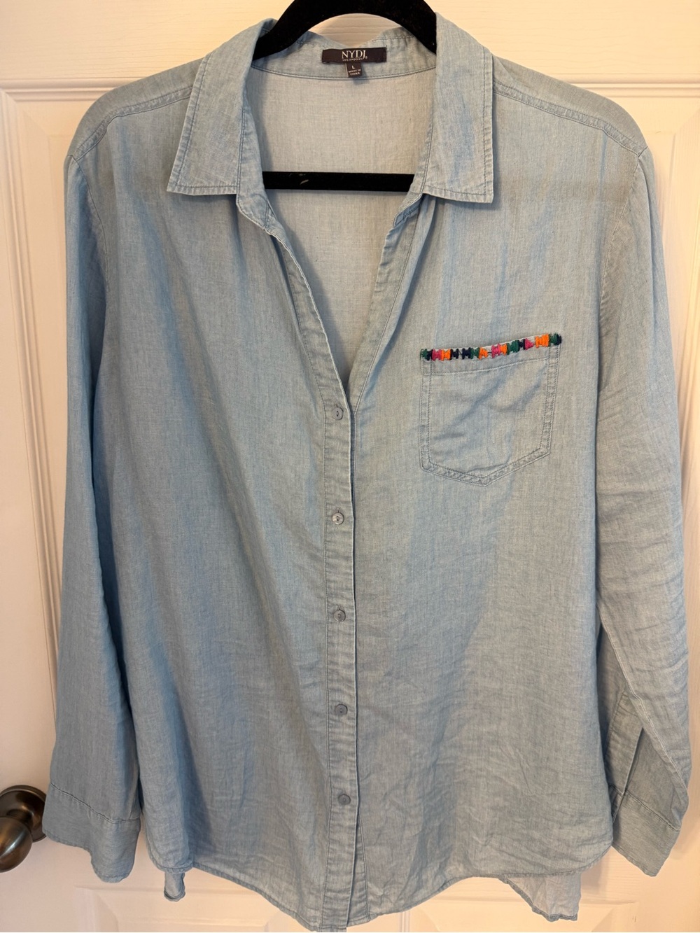 NYDJ Blue‎ Chambray Women's Size Large Button-down Long  Sleeve Top
